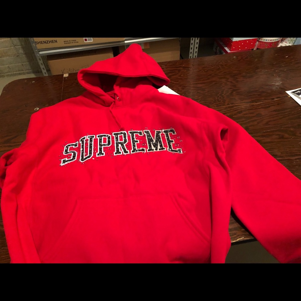 Supreme Pullover Hoodie Sweatshirt